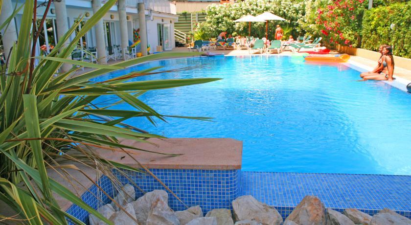 Hotel Bella Mar カラ・ラトハダ エクステリア 写真